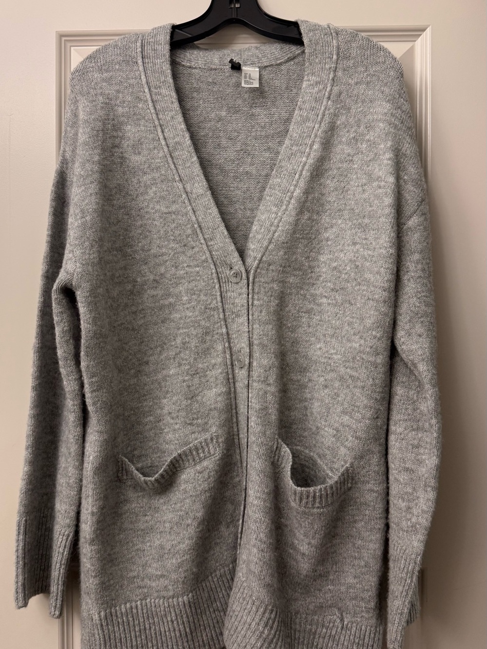H&M Light Gray V-Neck Buttoned Women's Cardigan